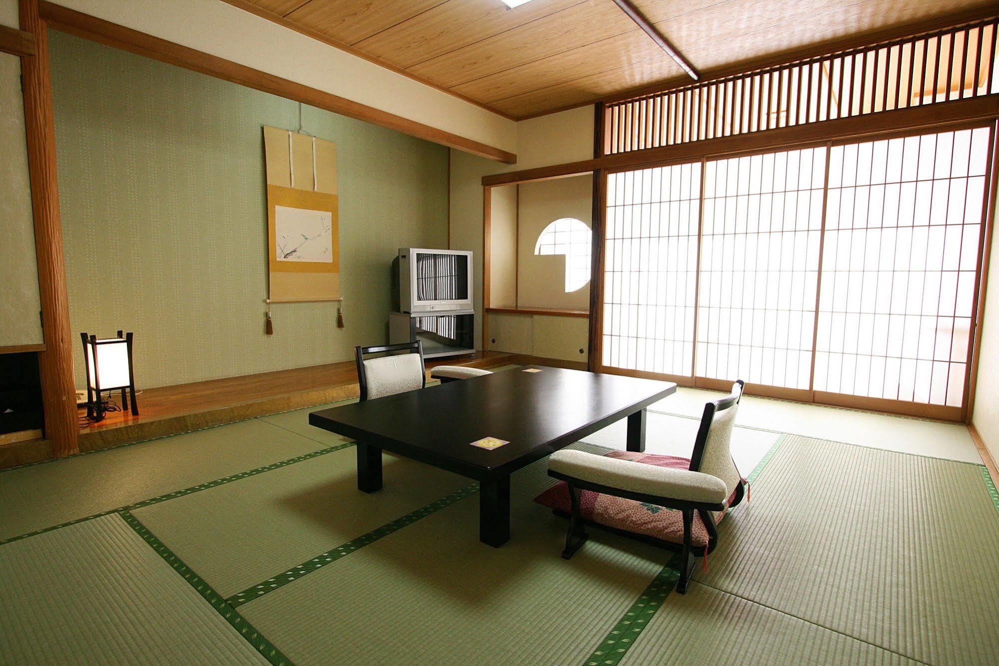 Hotel Hana Isawa Fuefuki Exterior photo